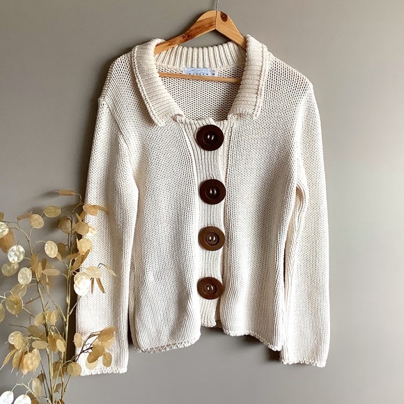 Willow Sweaters - Chunky knit cream cardigan